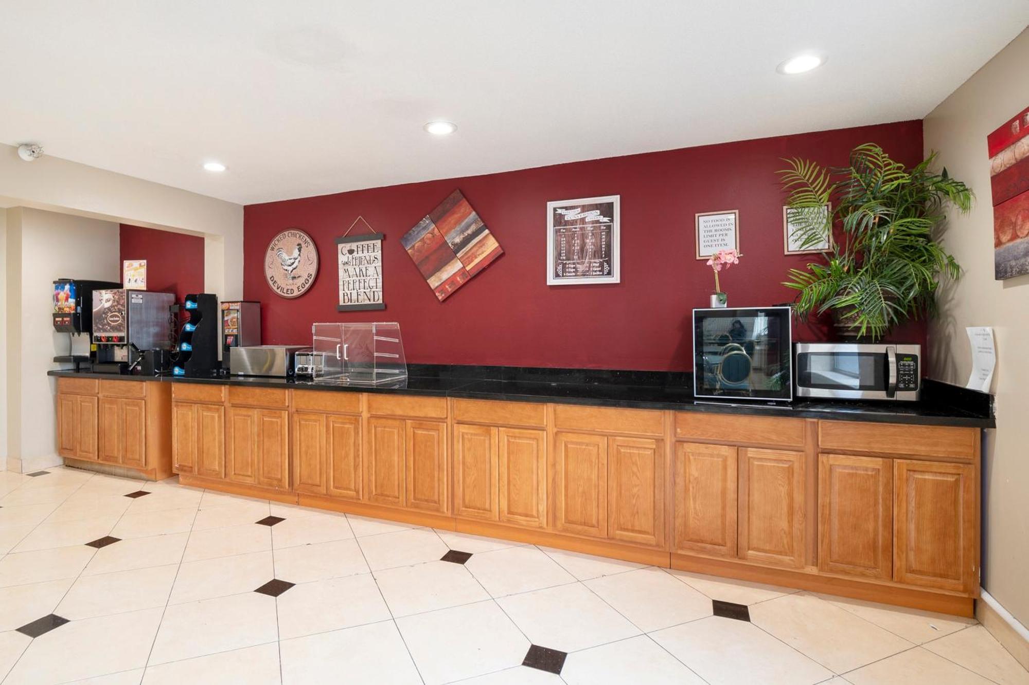 ホテル Oyo Townhouse Houston Airport North エクステリア 写真