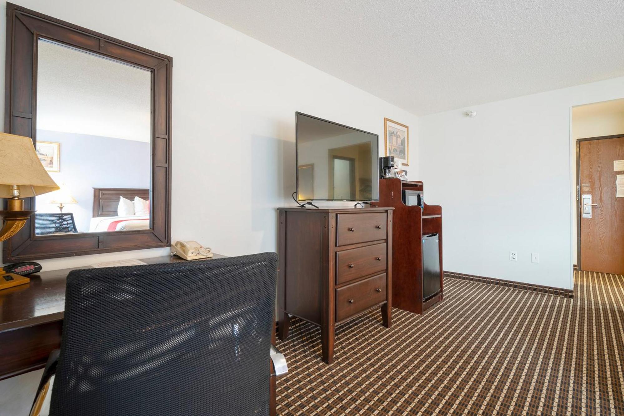 ホテル Oyo Townhouse Houston Airport North エクステリア 写真