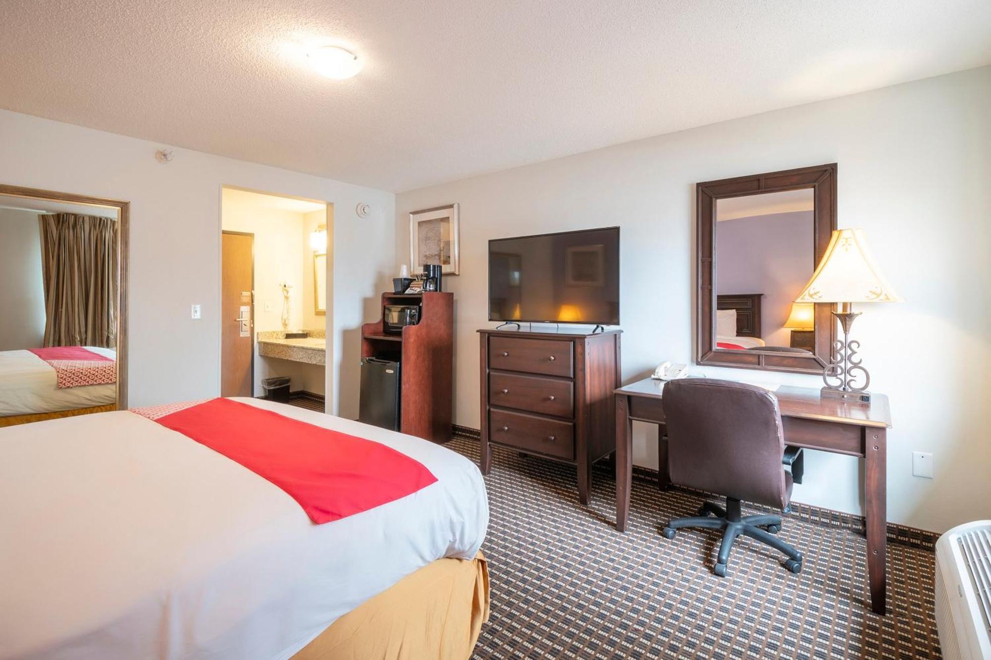 ホテル Oyo Townhouse Houston Airport North エクステリア 写真