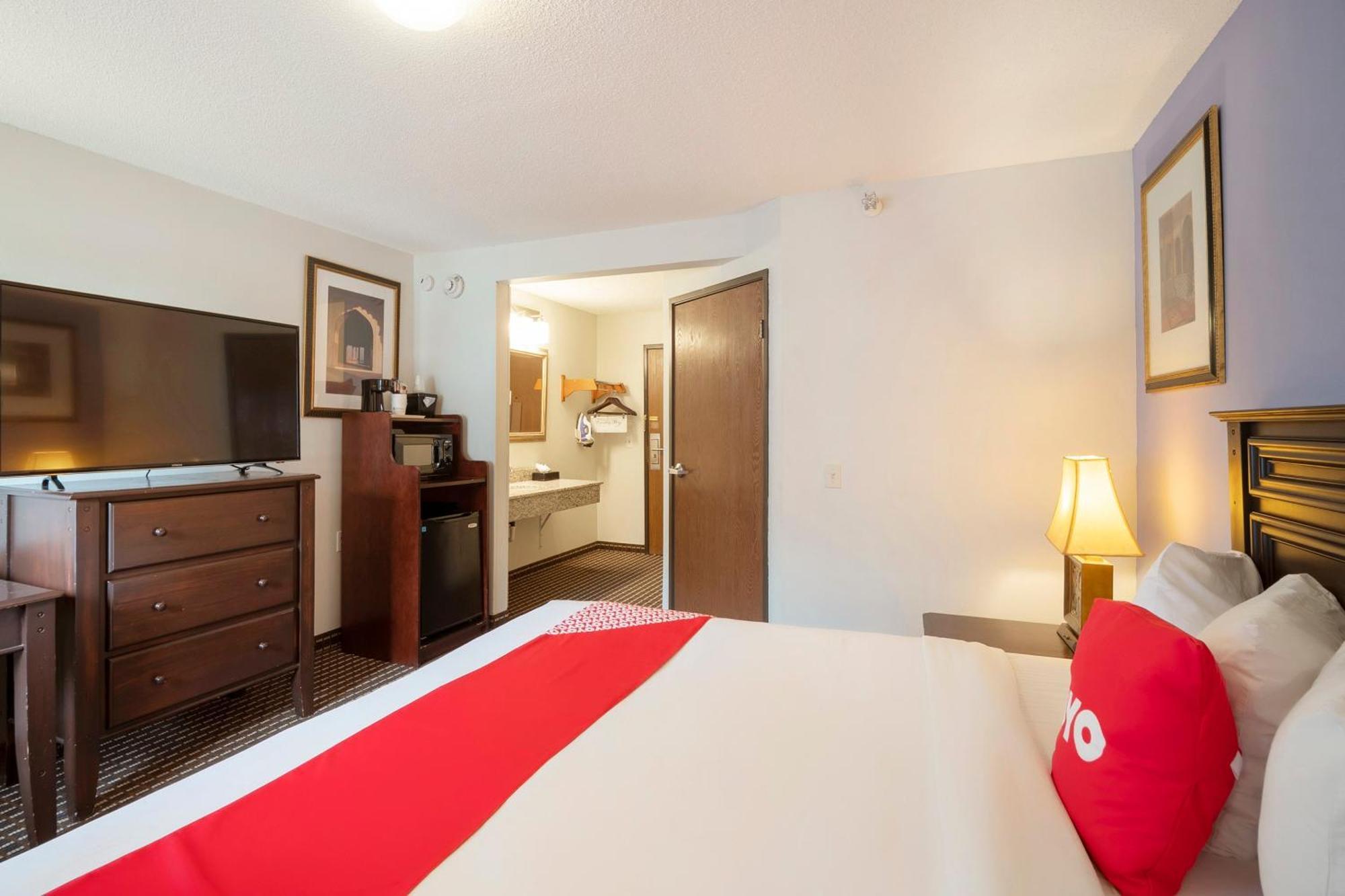 ホテル Oyo Townhouse Houston Airport North エクステリア 写真