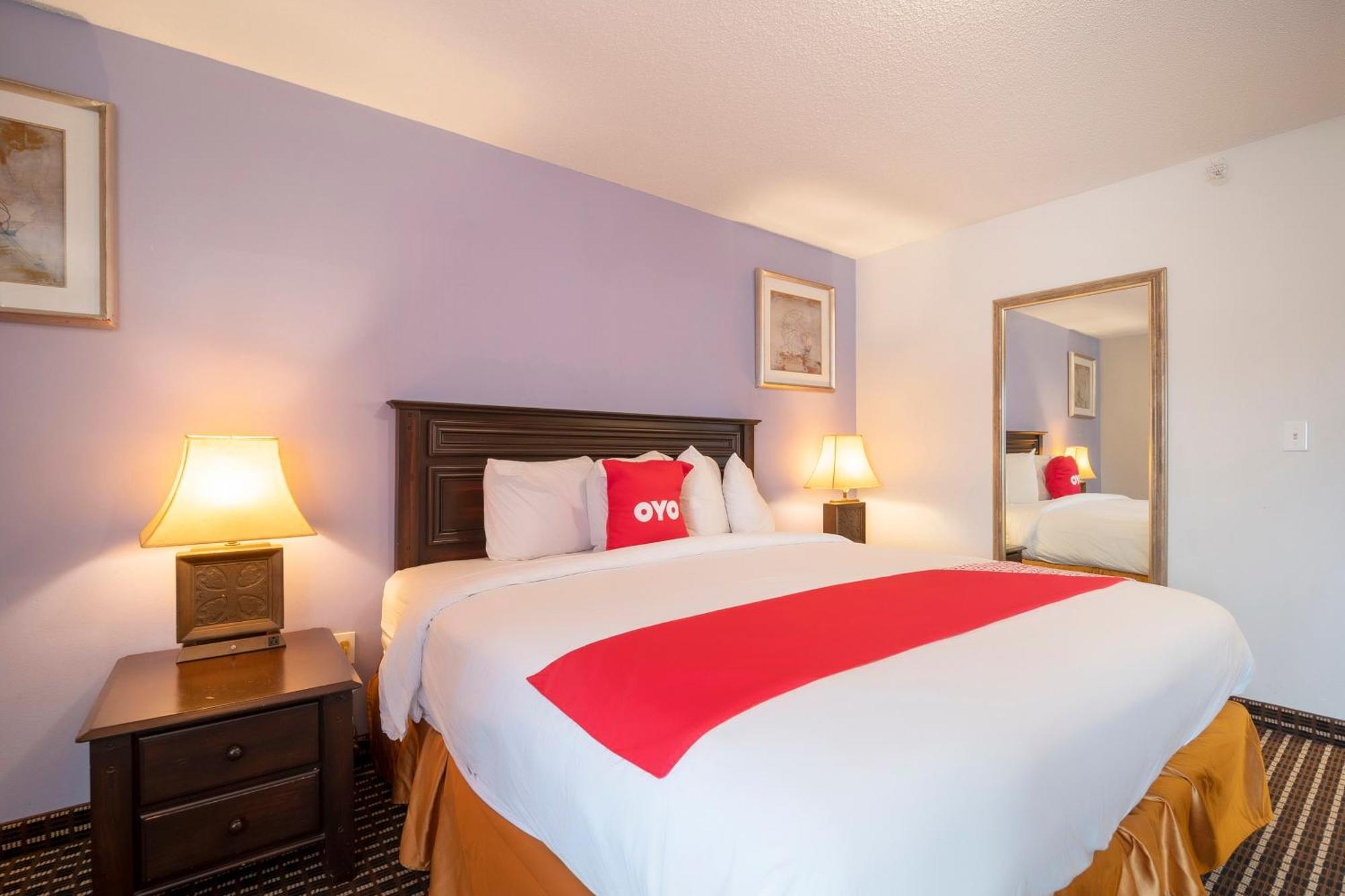 ホテル Oyo Townhouse Houston Airport North エクステリア 写真