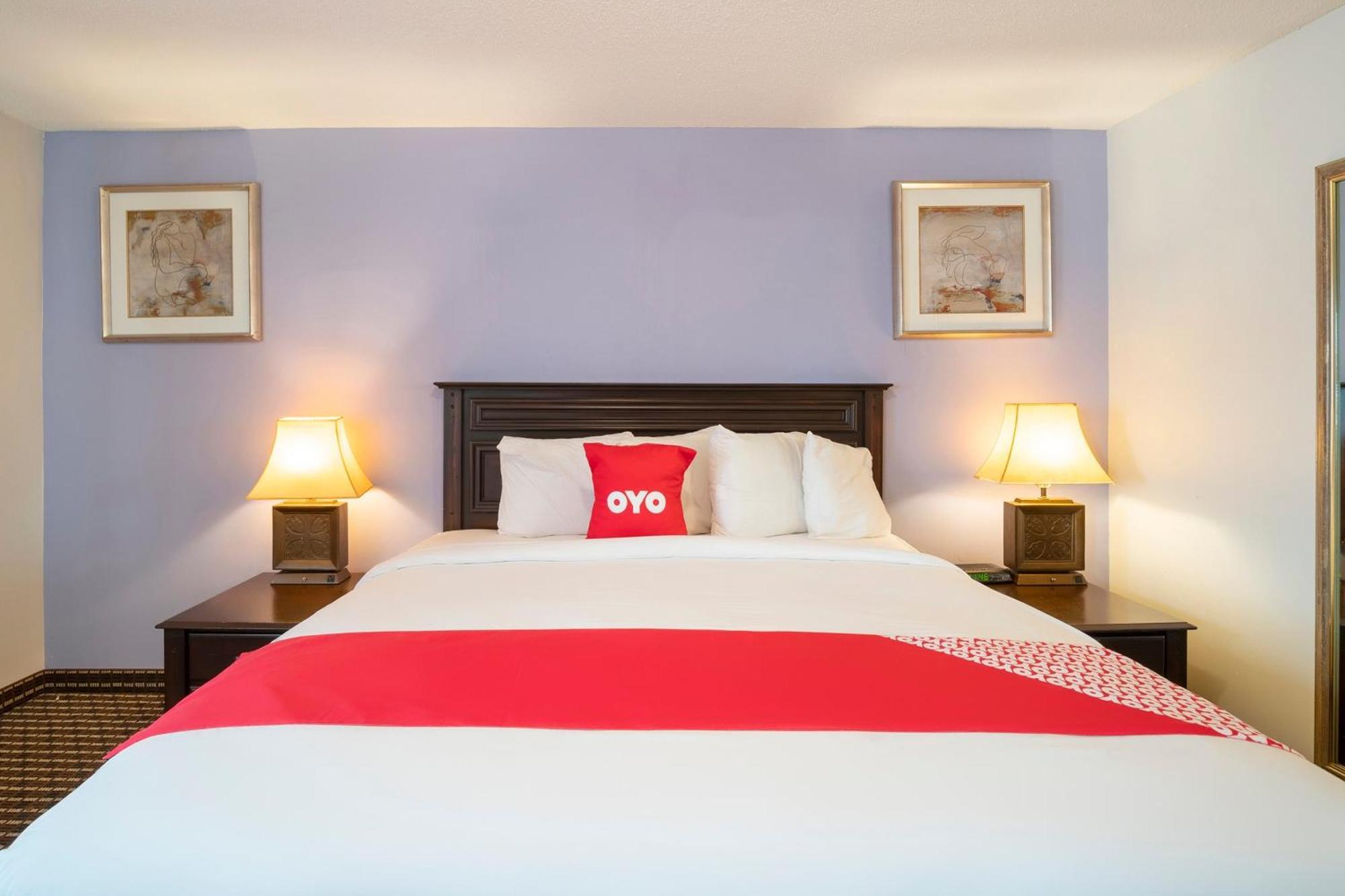 ホテル Oyo Townhouse Houston Airport North エクステリア 写真
