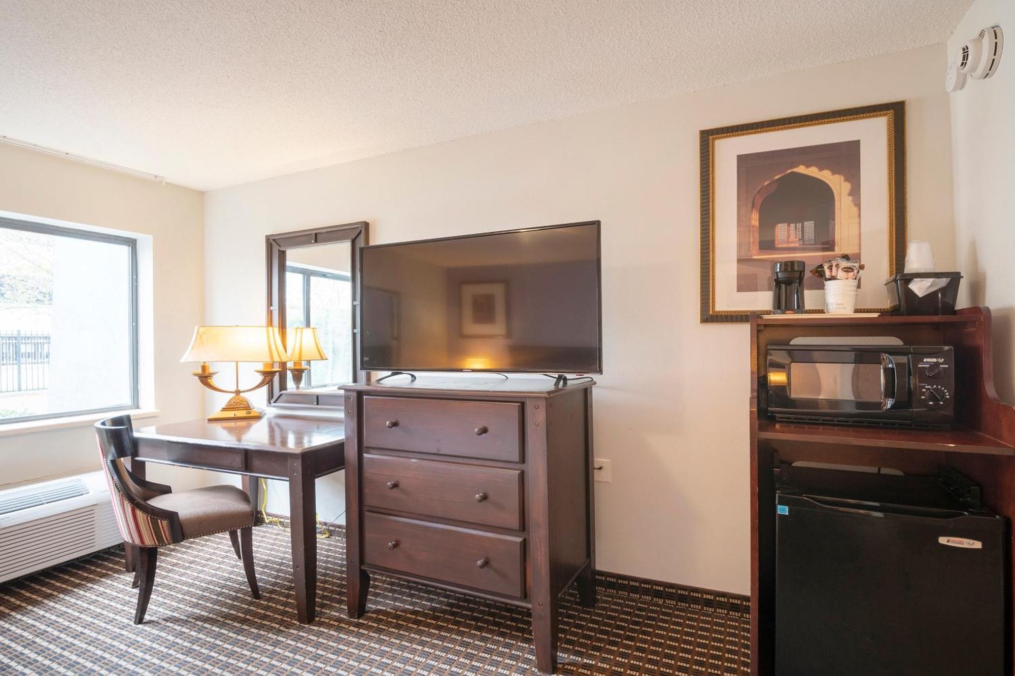 ホテル Oyo Townhouse Houston Airport North エクステリア 写真