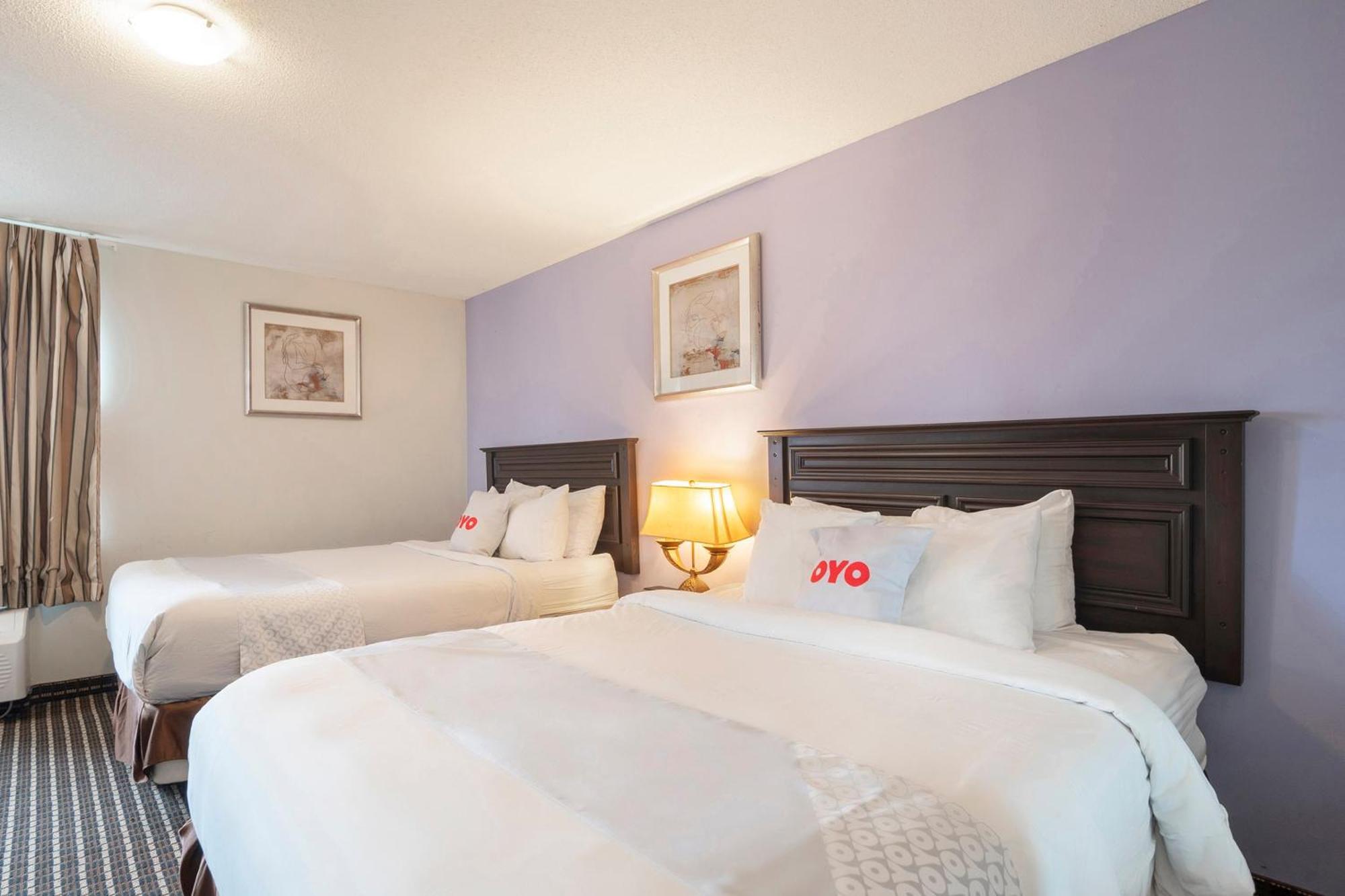ホテル Oyo Townhouse Houston Airport North エクステリア 写真