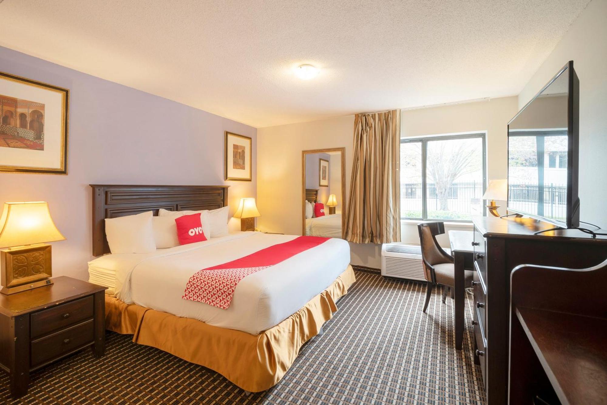 ホテル Oyo Townhouse Houston Airport North エクステリア 写真