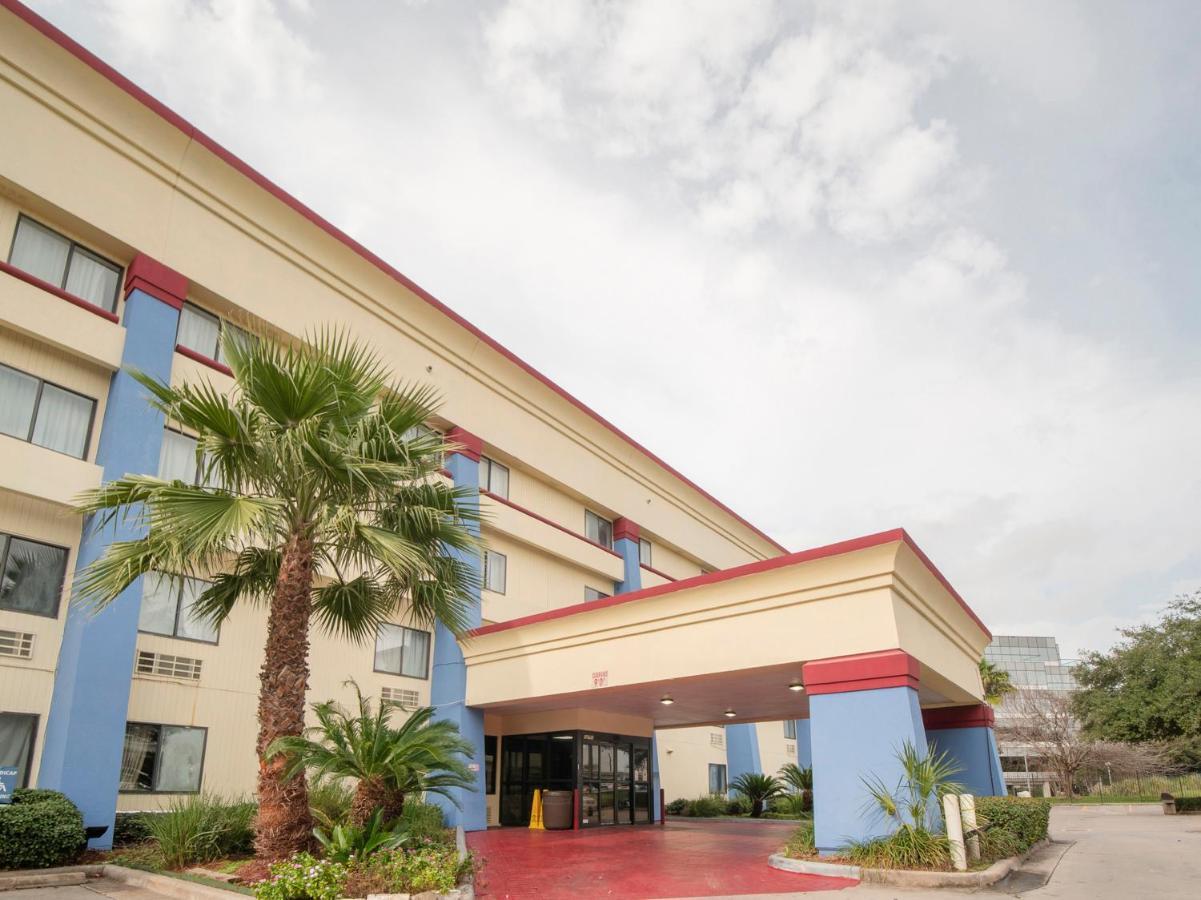 ホテル Oyo Townhouse Houston Airport North エクステリア 写真