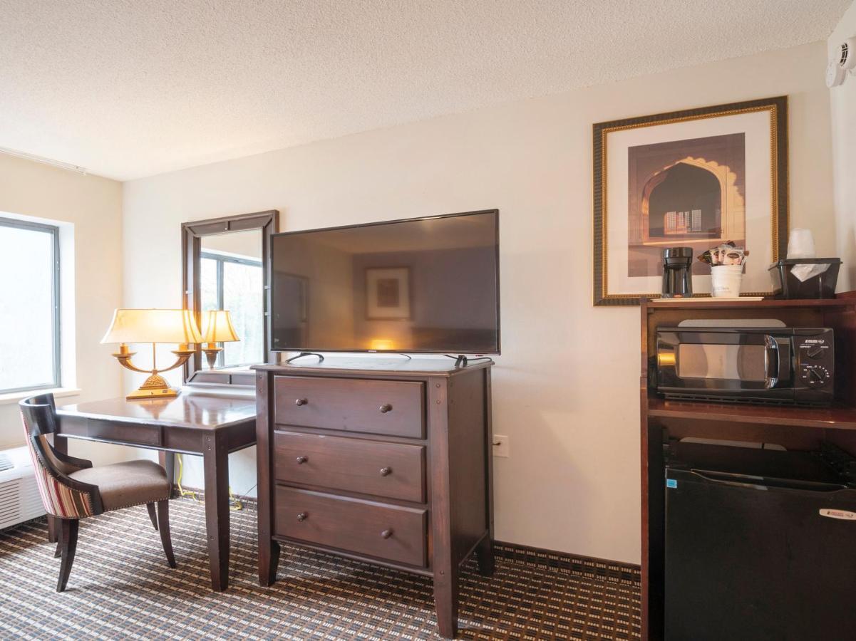 ホテル Oyo Townhouse Houston Airport North エクステリア 写真